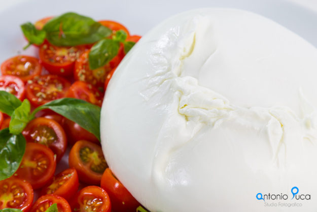 Fotografo Food Napoli Milano Roma, fotografo pubblicitario napoli, fotografia mozzarella, caseificio costanzo aversa